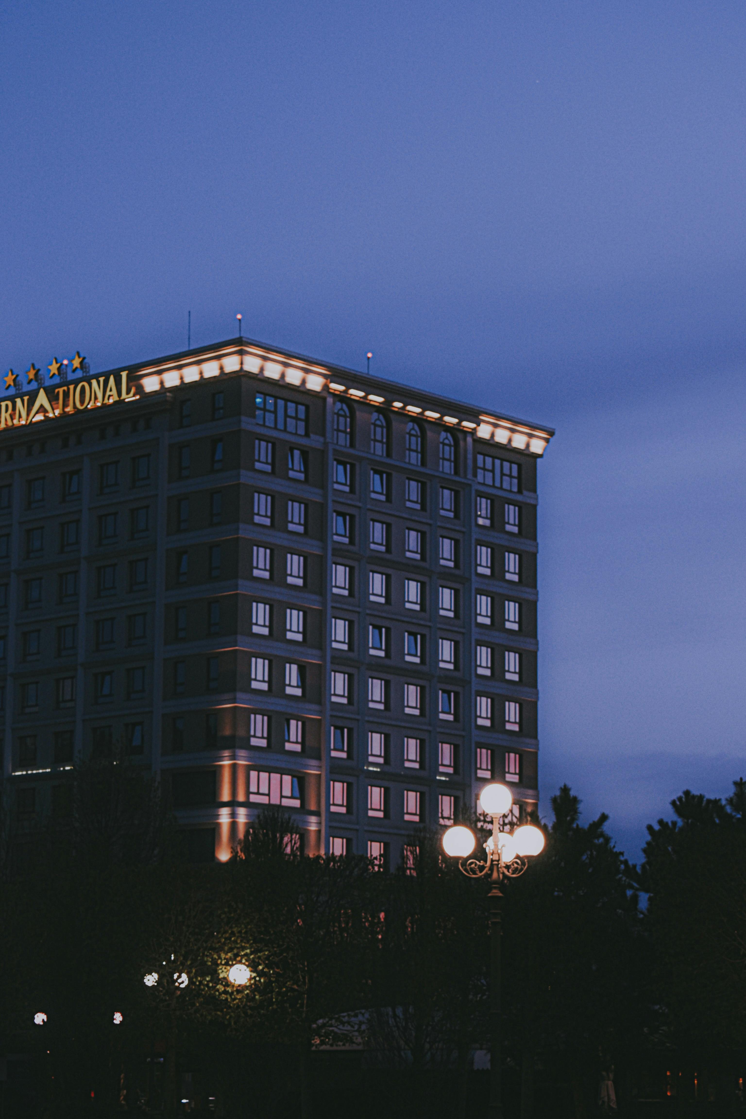 مشروع فندق 4 نجوم